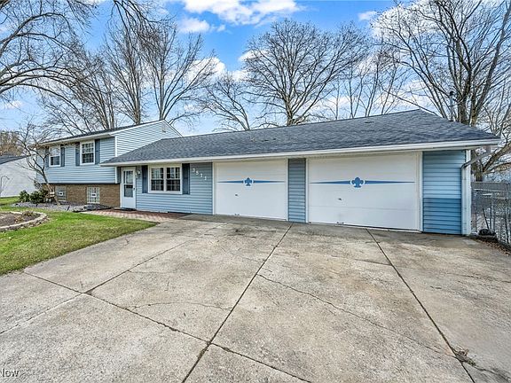 5th image of 3511 Kneirim Dr