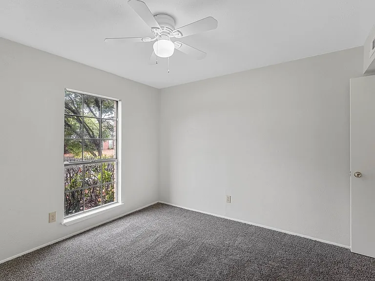 848 Shenandoah Dr — Photo 21