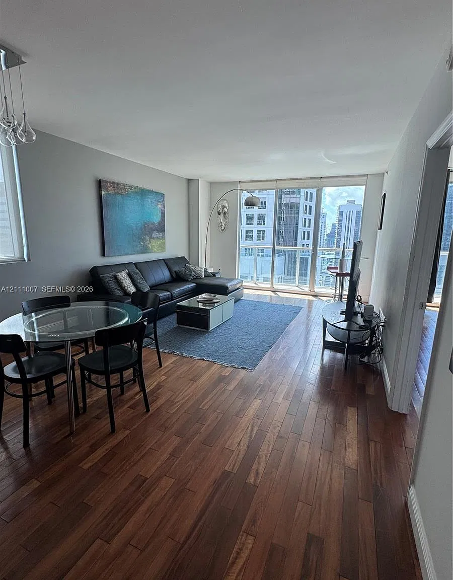 500 Brickell West Condo — Photo 4
