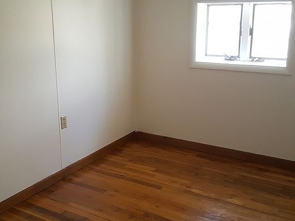 5th image of 47 Chardonnay Ave APT 6