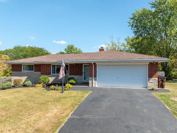 8882 Cox Rd, West Chester, OH 45069