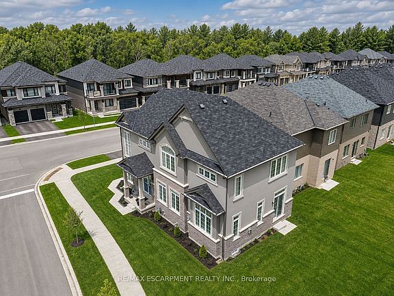 4th image of 16 Stauffer Rd