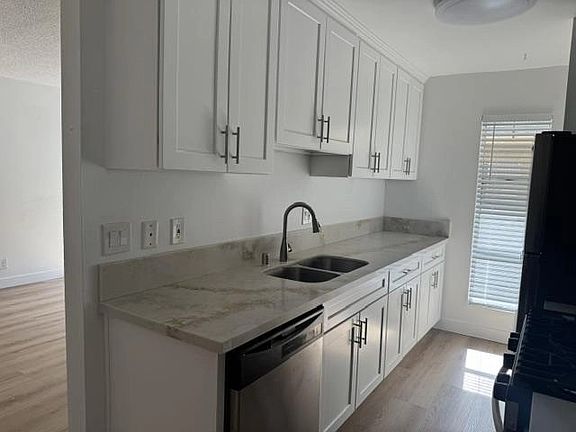 4th image of 19925 Roscoe Blvd APT 105