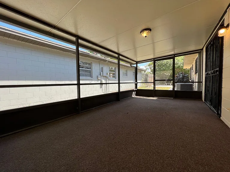 529 Hibiscus Way — Photo 35