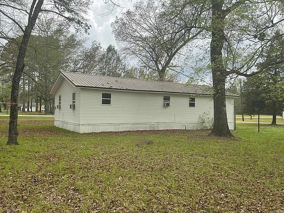 5th image of 950 Hancock Rd