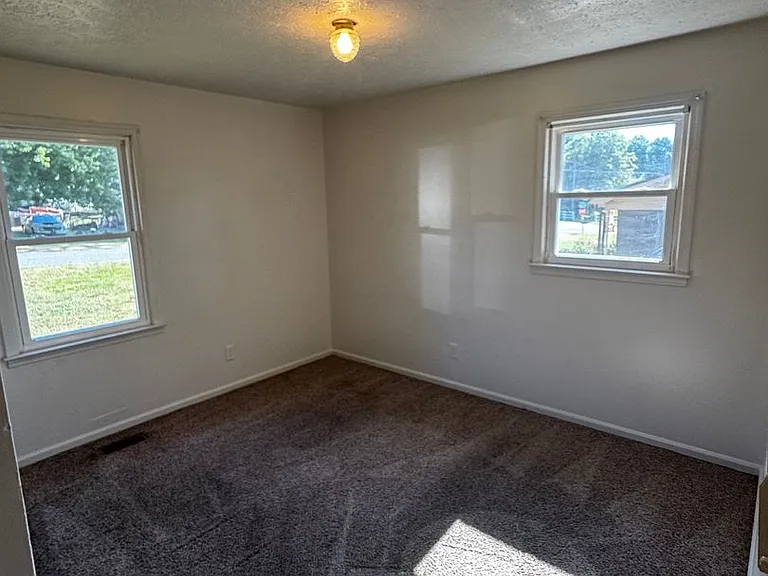 1416 Lenoir Dr — Photo 21