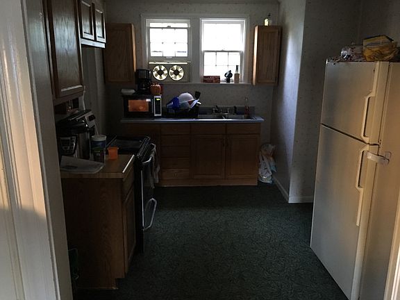 4th image of 106 S Cross St