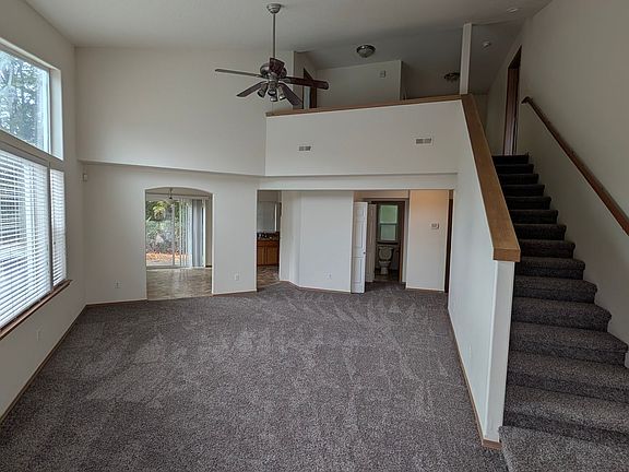 3rd image of 508 10th St SE #504