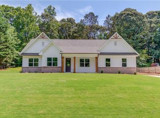 235 Hidden Ct, Winder, GA 30680