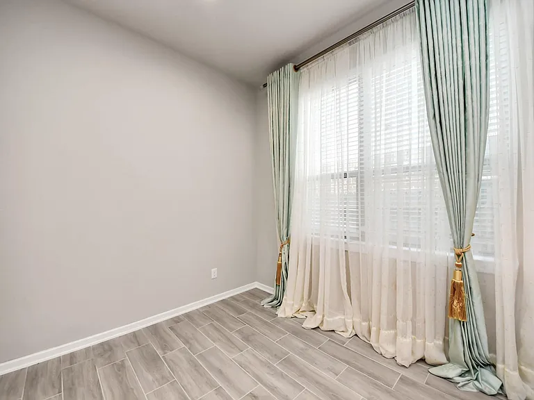 24754 Levante Dr — Photo 38