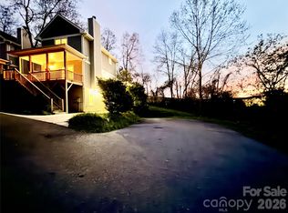 4 Cottage Ct, Asheville, NC 28801