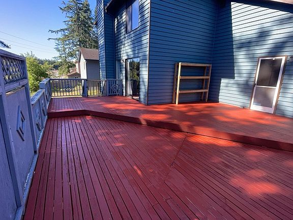 3rd image of 2061 NE 9th Ave
