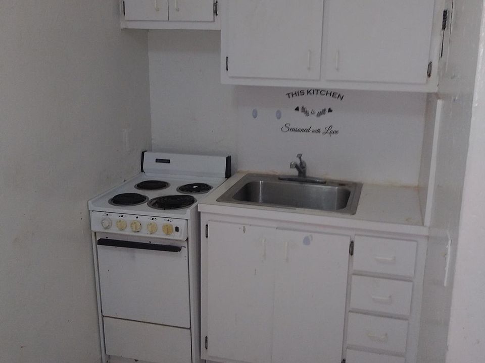 1st image of 2560 NW 139th St