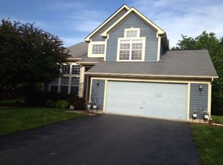 2595 Autumn Grove Ct, Aurora, IL 60504