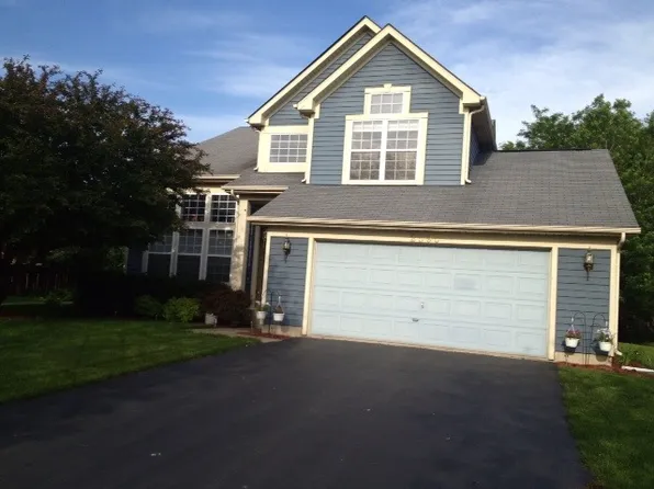 2595 Autumn Grove Ct, Aurora, IL 60504