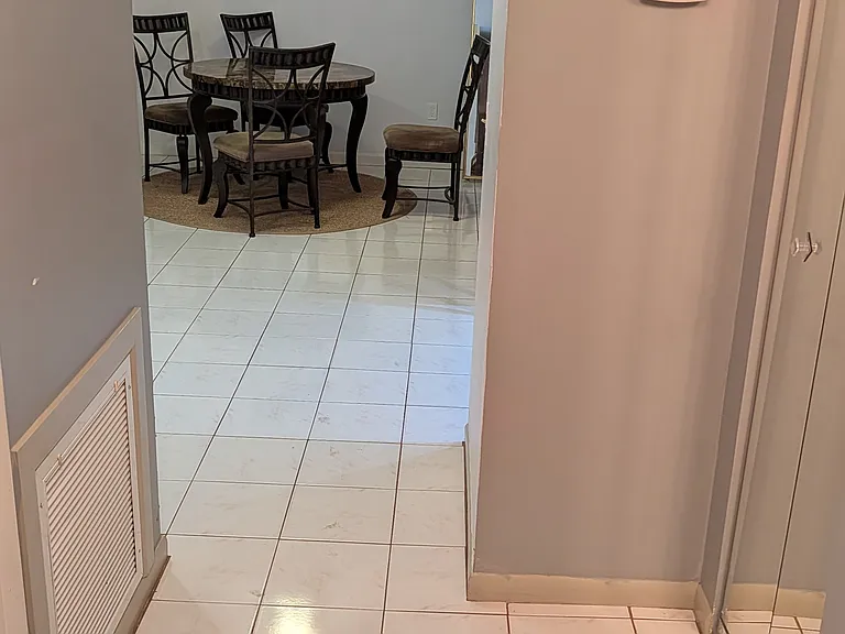 2585 Saint Michel Ave — Photo 5