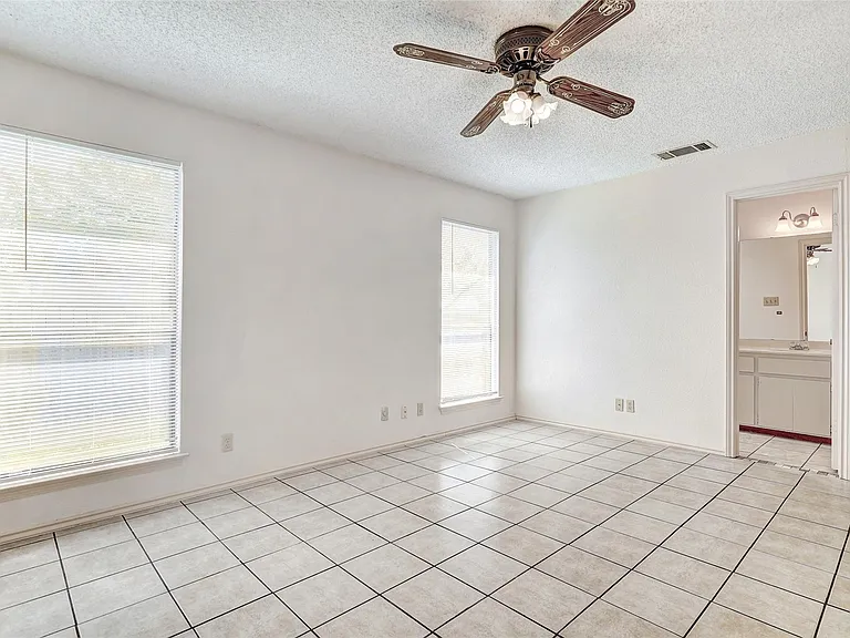 8704 Clearbrook Trl #A — Photo 21