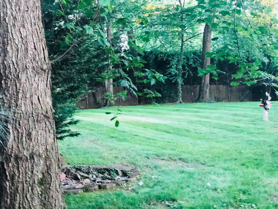 1st image of 32 Titus Rd