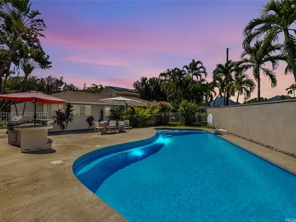 676 Mokapu Rd, Kailua, HI 96734