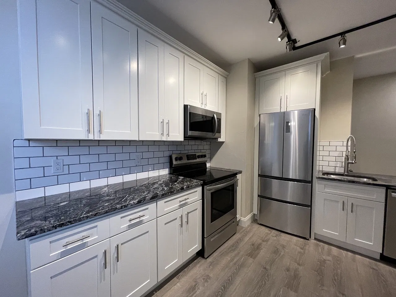 352 Melwood Ave — Photo 2