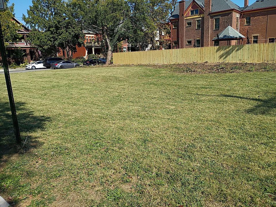 2nd image of 847 Franklin Ave