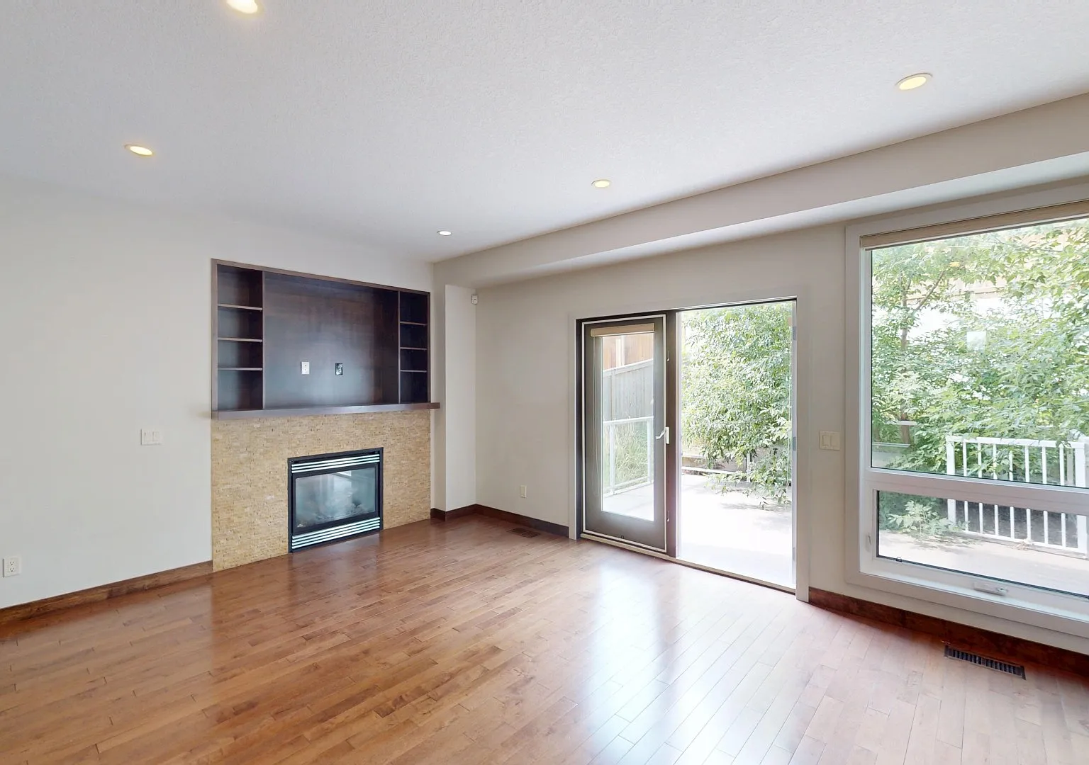3825 1 Street Ne — Photo 4
