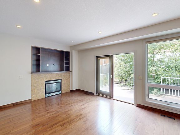 4th image of 3825 1st St NE