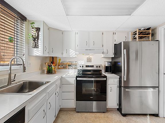 all appliances included