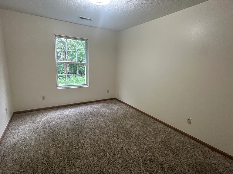 5467 Tall Pines Pkwy #1 — Photo 6