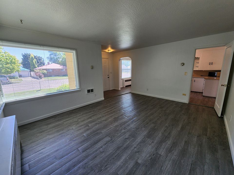 703 10th St - 2_07162025