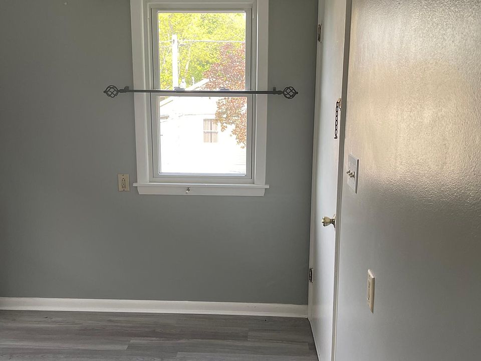1st image of 3266 S New York Ave #A