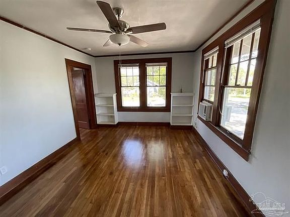 3rd image of 2110 N 20th Ave #B