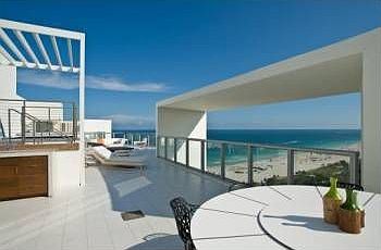 4th image of 2201 Collins Ave #(228-53)