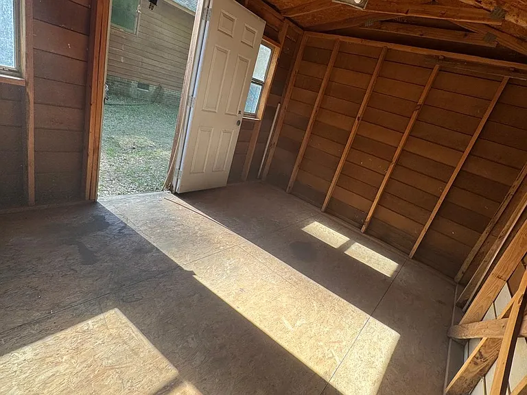 573 Ellis Rd — Photo 18