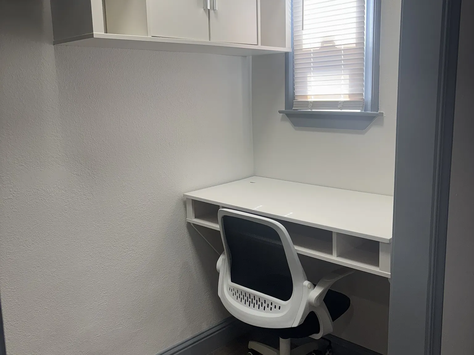 Studio, 450 sqft, $1,595 — Photo 3
