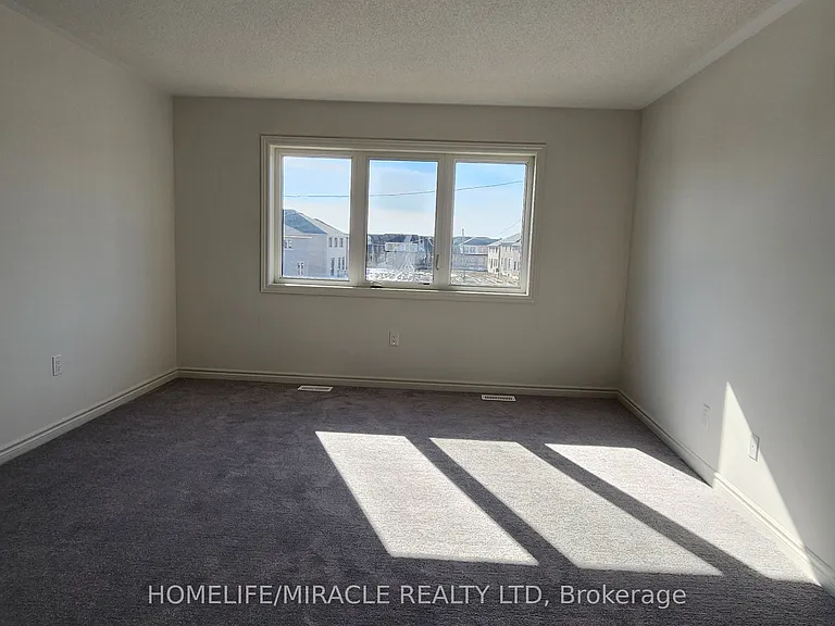 30 Hummingbird Grv — Photo 25