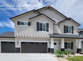 225 S Iceberg Lake Ave, Meridian, ID 83642