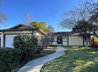 555 Spruce St, Dixon, CA 95620