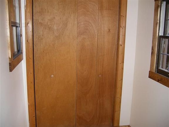 5th image of 1806 N Grand St