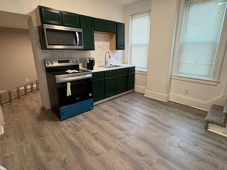 307 N Rodney St — Photo 4