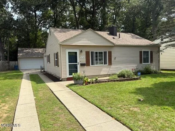 5750 Elliott Dr, Sylvania, OH 43560