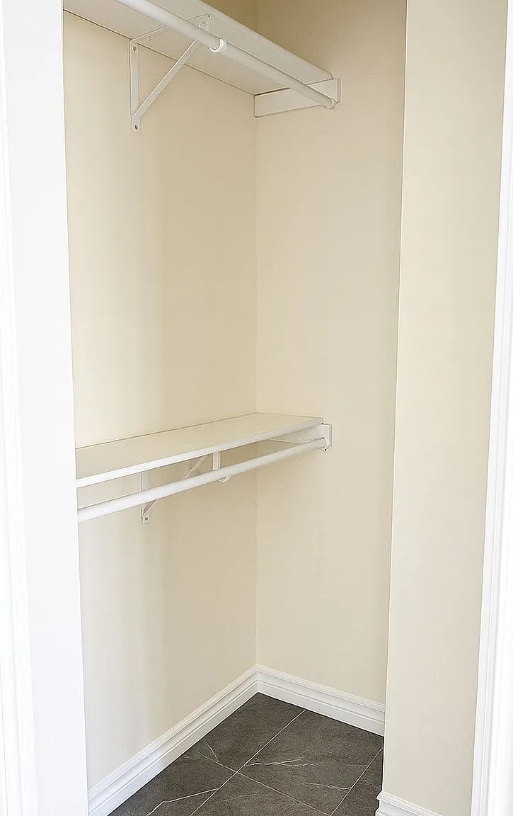 1 bed, $1,000 — Photo 4