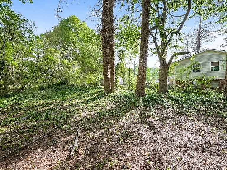 626 Hickory Ct — Photo 15