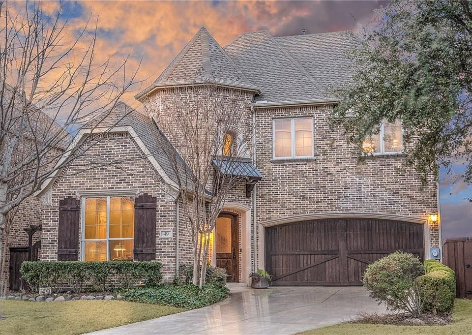 1st image of 49 Glistening Pond Dr
