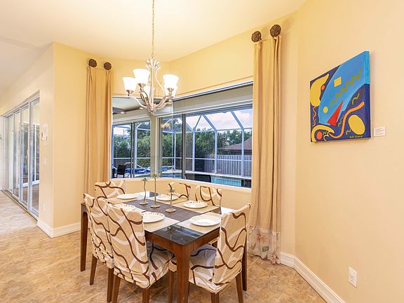 5th image of 951 Montego Ct