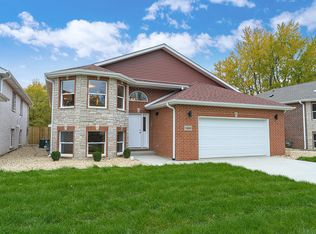 15249 7th Ave, Phoenix, IL 60426