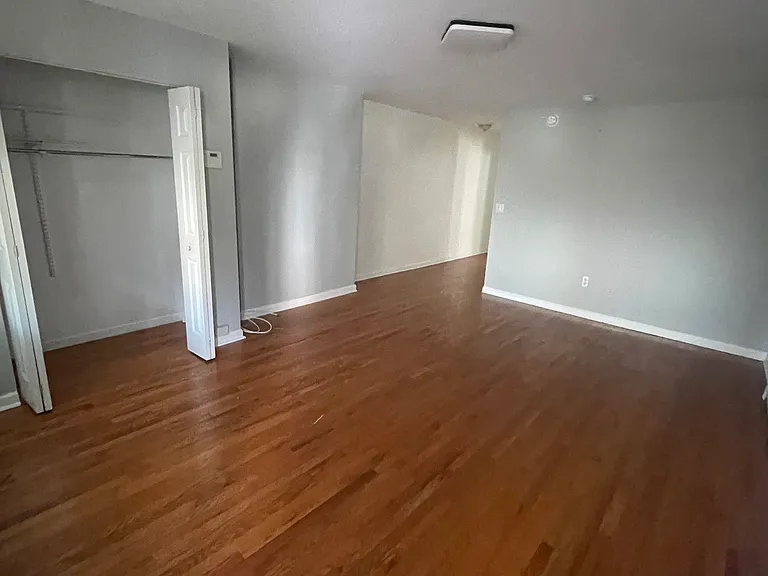 820 Wynnewood Rd #1 — Photo 2