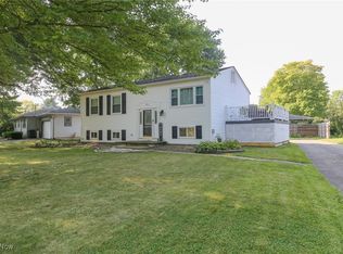 4455 Warwick Dr N, Canfield, OH