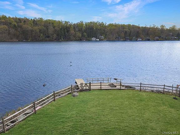 3rd image of 58 Twin Lakes Road