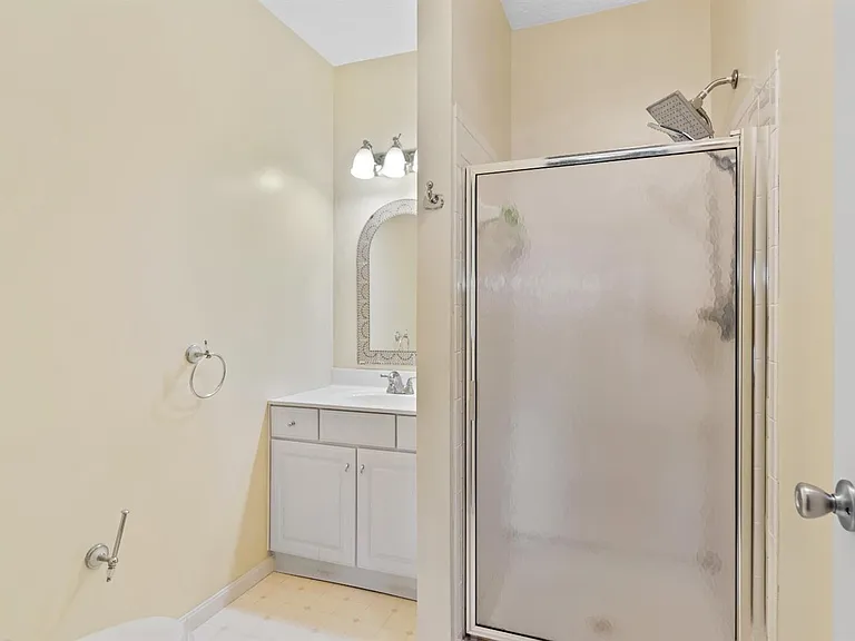4188 E Village Dr — Photo 29